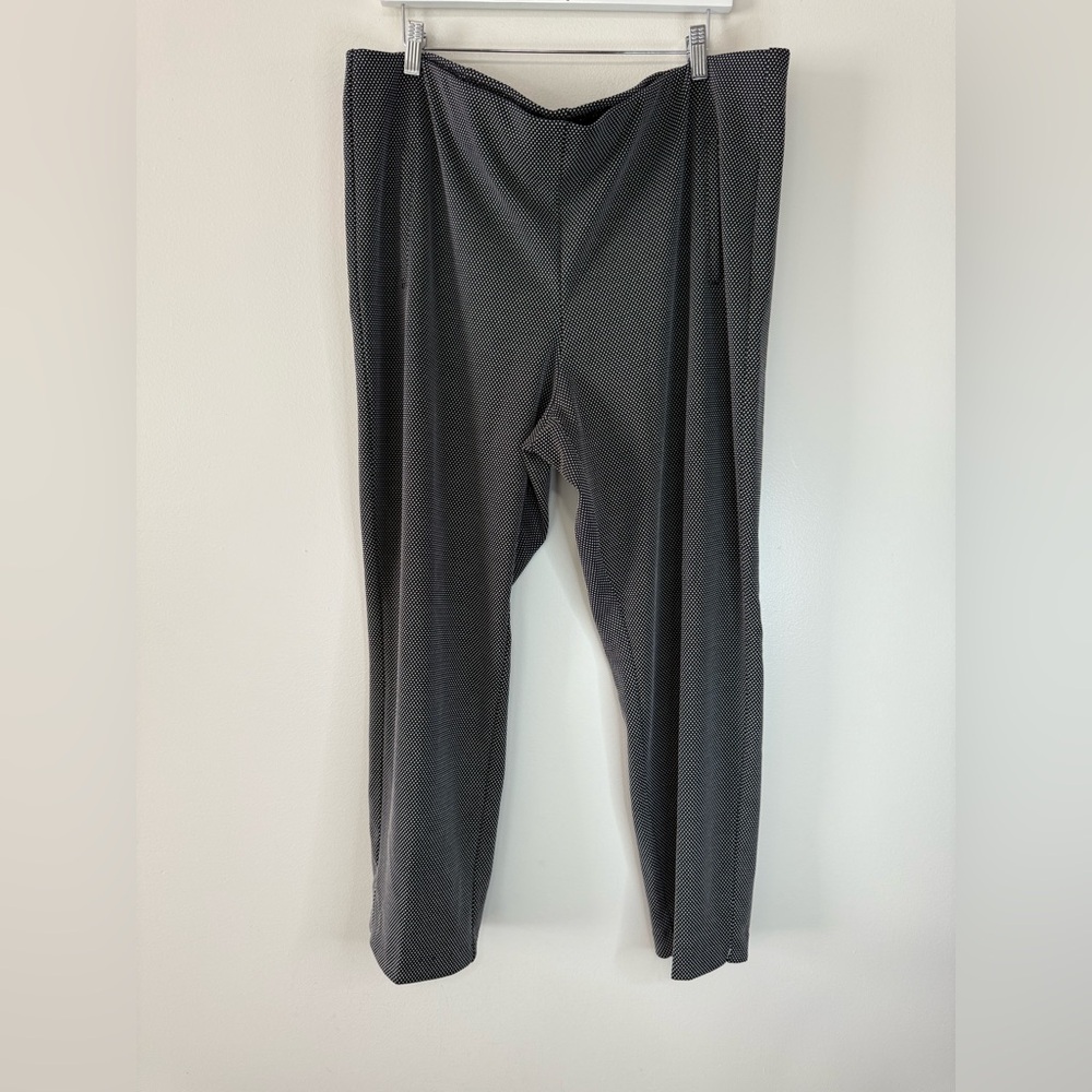 Chicos black with white polkadot Patterned Cropped Pants in size 20 (4)